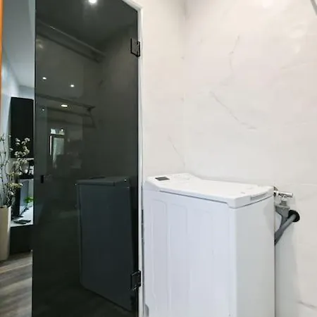 Velar 1bdr Apartment